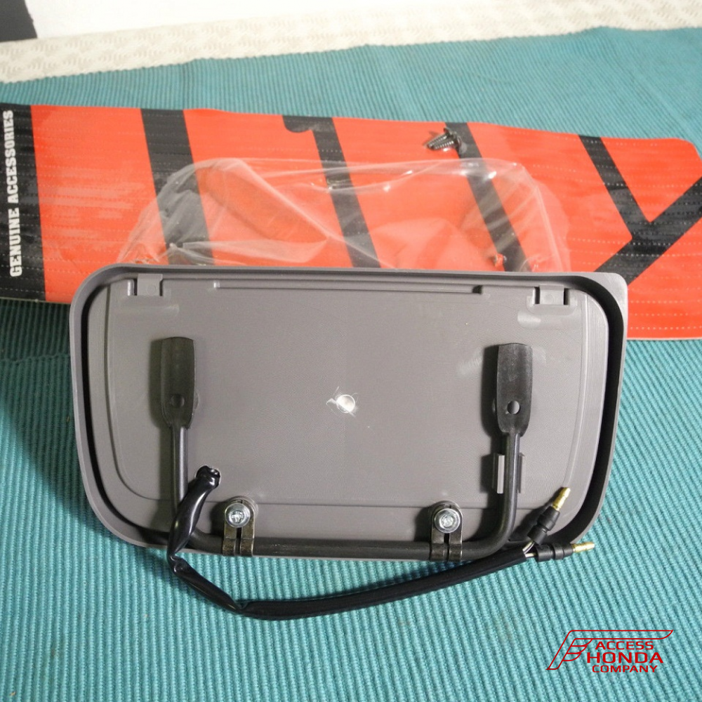 Оригинальная внутренняя подсветка с зеркалом в центральный кофр для мотоцикла Honda GL1800 Gold Wing '01-'16 08E75MCA801G (08E75-MCA-801G) Оригинальная внутренняя подсветка с зеркалом в центральный кофр для мотоцикла Honda GL1800 Gold Wing '01-'16 08E75MCA801G (08E75-MCA-801G)