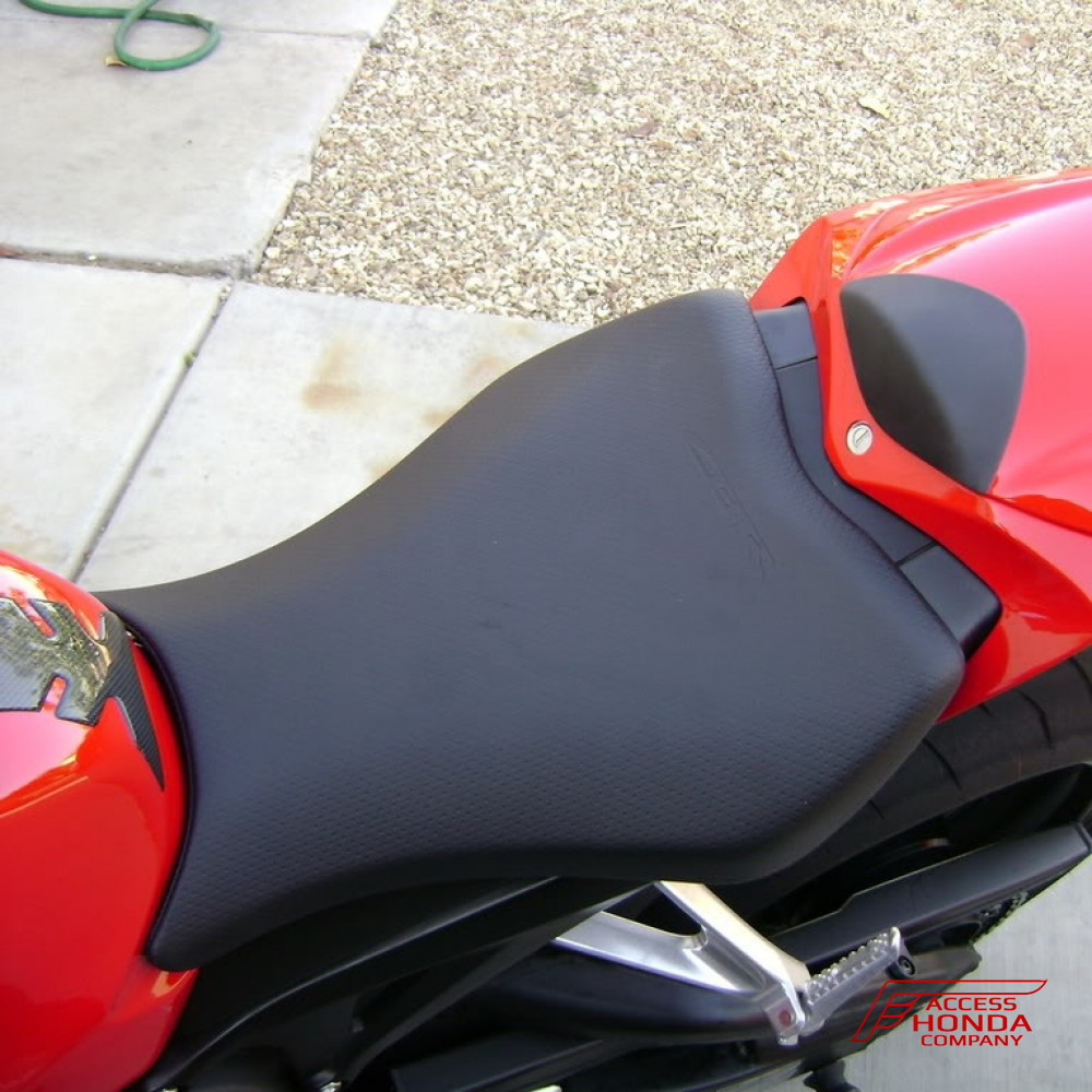 Оригинальное водительское сиденье для мотоцикла Honda CBR1000RR/RA/SP Fireblade '08-'16 08F82MFL800 (08F82-MFL-800) Оригинальное водительское сиденье для мотоцикла Honda CBR1000RR/RA/SP Fireblade '08-'16 08F82MFL800 (08F82-MFL-800)