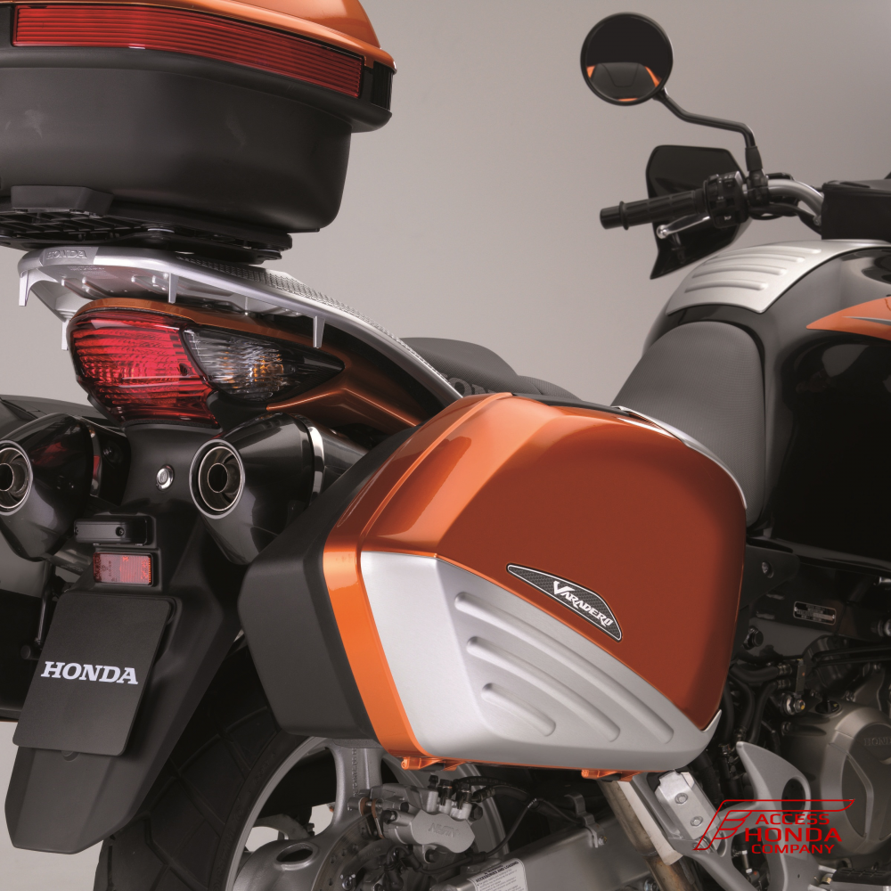 Оригинальные боковые кофры 35 л. для мотоцикла Honda XL1000V/VA Varadero '07-'11 (цвет на выбор) Оригинальные боковые кофры 35 л. для мотоцикла Honda XL1000V/VA Varadero '07-'11 (цвет на выбор)