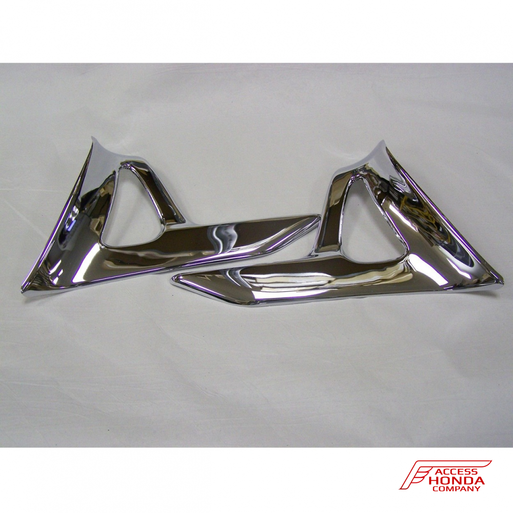 Оригинальные хромированные элементы боковой облицовки мотоцикла Honda GL1800 Gold Wing '01-'11 08P56MCA800 (08P56-MCA-800) Оригинальные хромированные элементы боковой облицовки мотоцикла Honda GL1800 Gold Wing '01-'11 08P56MCA800 (08P56-MCA-800)