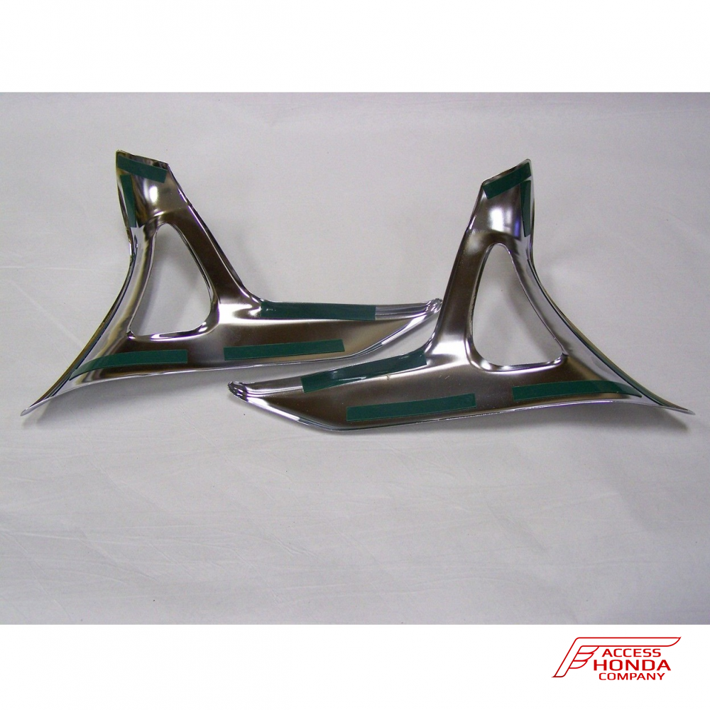 Оригинальные хромированные элементы боковой облицовки мотоцикла Honda GL1800 Gold Wing '01-'11 08P56MCA800 (08P56-MCA-800) Оригинальные хромированные элементы боковой облицовки мотоцикла Honda GL1800 Gold Wing '01-'11 08P56MCA800 (08P56-MCA-800)