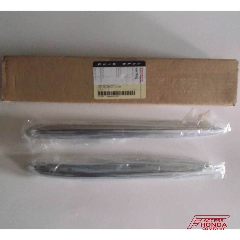 Оригинальные хромированные накладки на боковые обтекатели (жабры) мотоцикла Honda GL1800 Gold Wing '01-'11 08F86MCA801H (08F86-MCA-801H) Оригинальные хромированные накладки на боковые обтекатели (жабры) мотоцикла Honda GL1800 Gold Wing '01-'11 08F86MCA801H (08F86-MCA-801H)