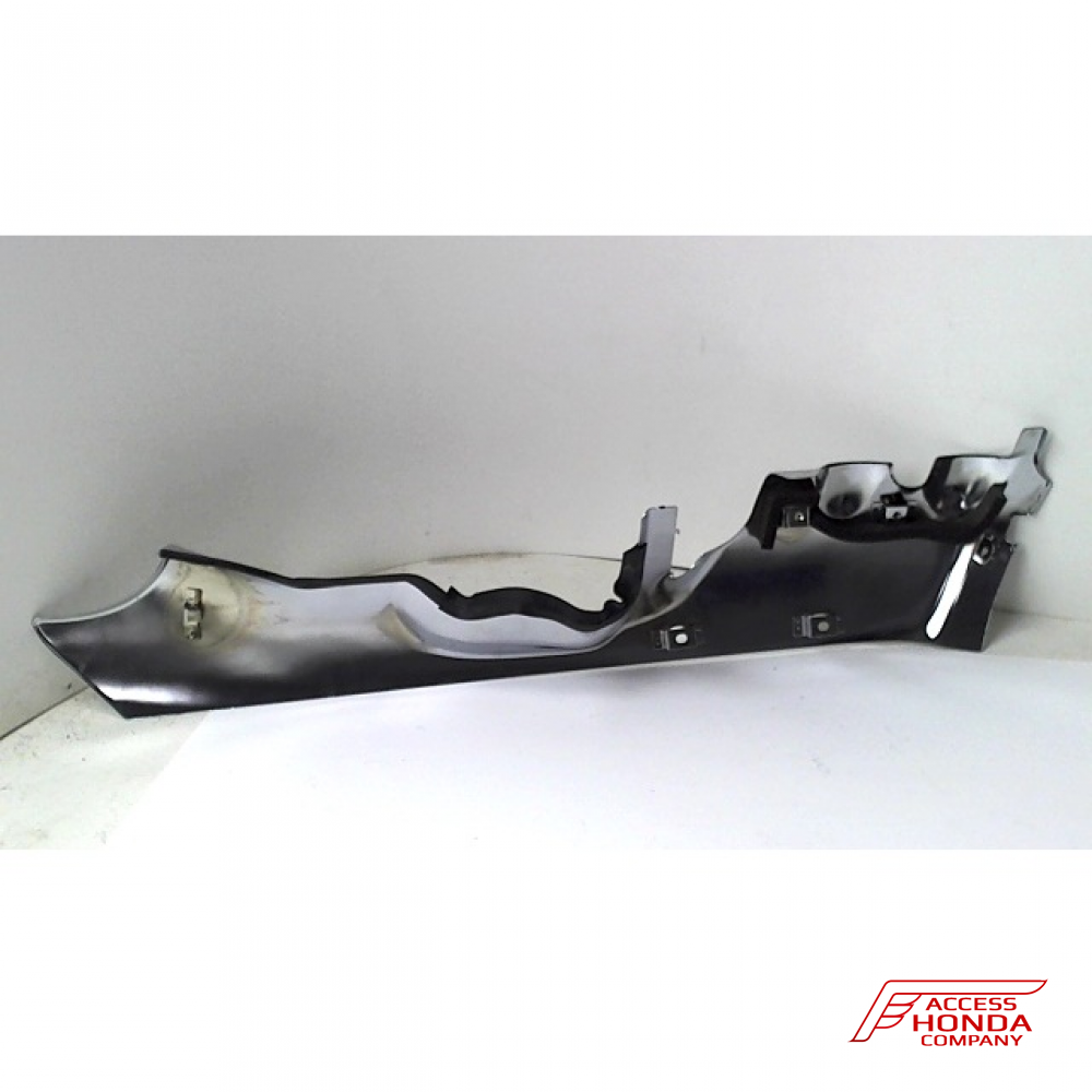 Оригинальные хромированные накладки на нижнюю часть мотоцикла Honda GL1800 Gold Wing '01-'05 08F81MCA800F (08F81-MCA-800F) Оригинальные хромированные накладки на нижнюю часть мотоцикла Honda GL1800 Gold Wing '01-'05 08F81MCA800F (08F81-MCA-800F)