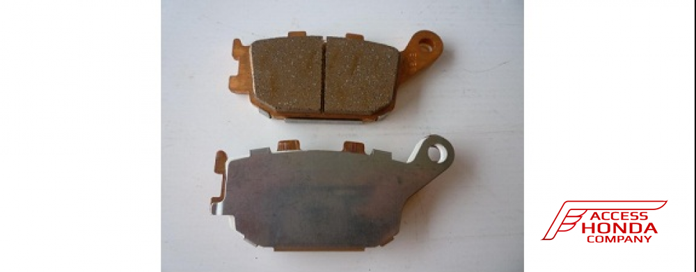 Оригинальные задние тормозные колодки для мотоцикла Honda 43105MW0405 (43105-MW0-405) Оригинальные задние тормозные колодки для мотоцикла Honda 43105MW0405 (43105-MW0-405)