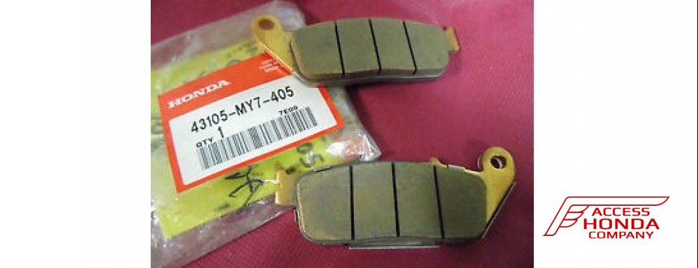 Оригинальные колодки тормозные задние для мотоцикла HONDA 43105MY7405 (43105-MY7-405) Оригинальные колодки тормозные задние для мотоцикла HONDA 43105MY7405 (43105-MY7-405)
