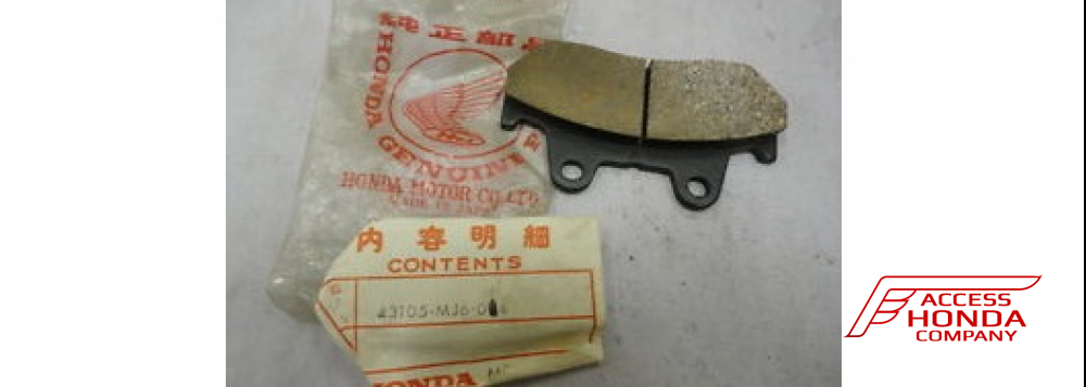 Оригинальные задние тормозные колодки для мотоцикла HONDA 43105MJ6014 (43105-MJ6-014) Оригинальные задние тормозные колодки для мотоцикла HONDA 43105MJ6014 (43105-MJ6-014)