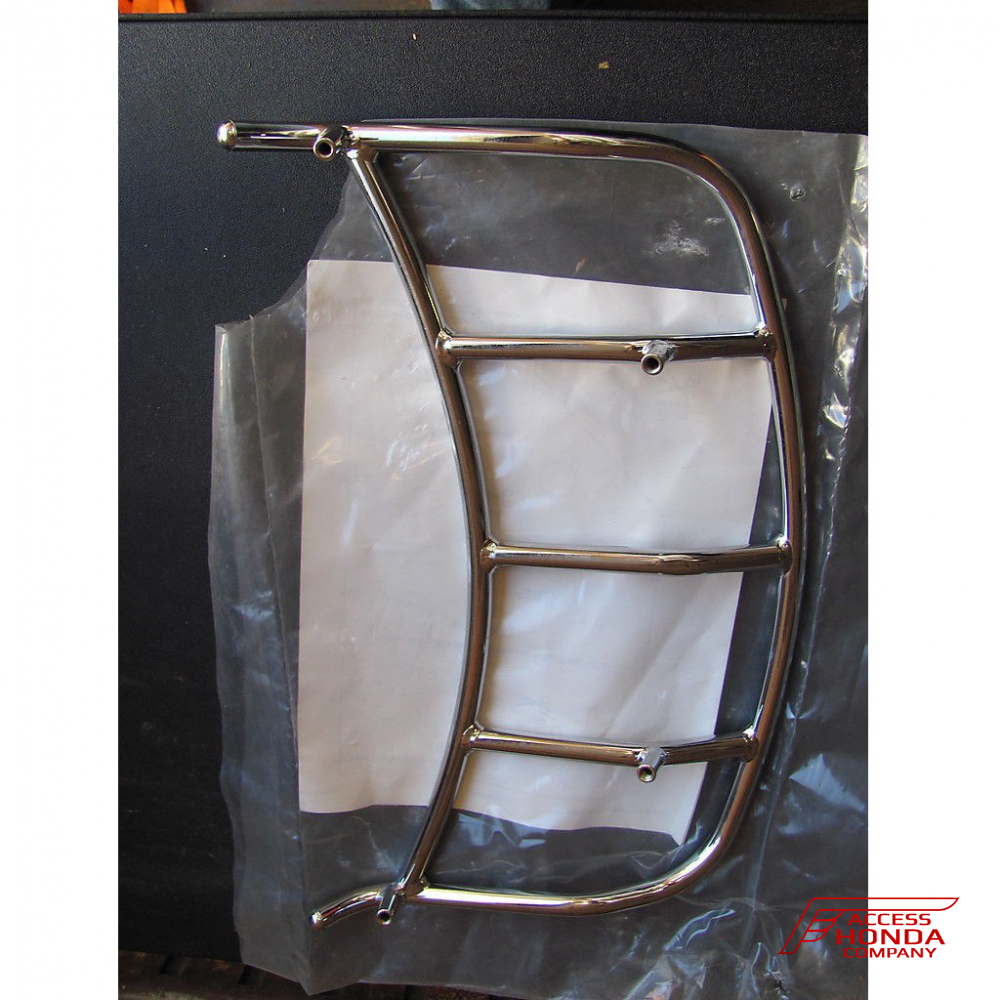 Оригинальный хромированный багажник на центральный кофр мотоцикла Honda GL1800 Gold Wing '06-'16 08L42MCA800 (08L42-MCA-800) (для версий без заднего спойлера) Оригинальный хромированный багажник на центральный кофр мотоцикла Honda GL1800 Gold Wing '06-'16 08L42MCA800 (08L42-MCA-800) (для версий без заднего спойлера)