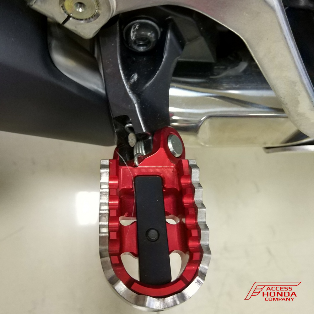 Оригинальный комплект подножек Rizoma для мотоцикла Honda CRF1000L Africa Twin 08ESYMJPR816 (08ESY-MJP-R816) Оригинальный комплект подножек Rizoma для мотоцикла Honda CRF1000L Africa Twin 08ESYMJPR816 (08ESY-MJP-R816)