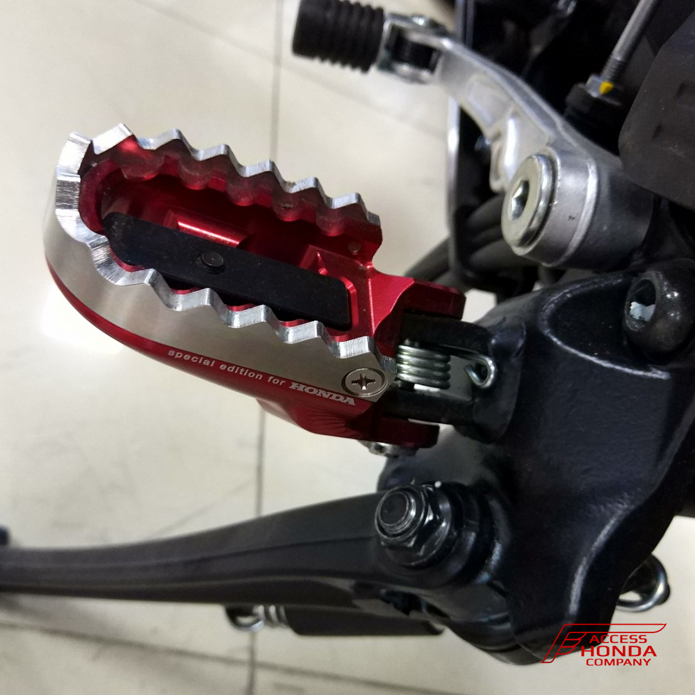 Оригинальный комплект подножек Rizoma для мотоцикла Honda CRF1000L Africa Twin 08ESYMJPR816 (08ESY-MJP-R816) Оригинальный комплект подножек Rizoma для мотоцикла Honda CRF1000L Africa Twin 08ESYMJPR816 (08ESY-MJP-R816)