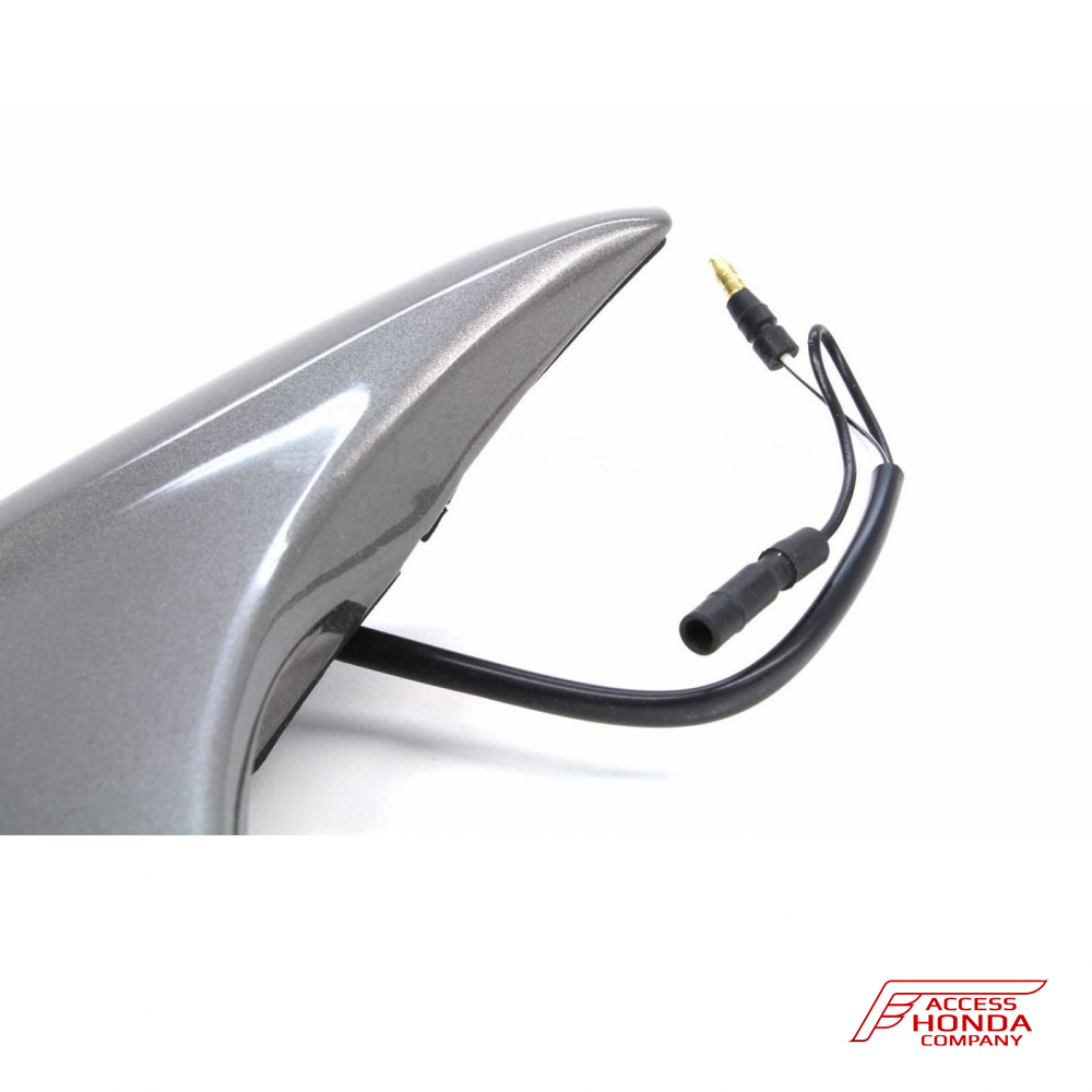 Оригинальный спойлер со стоп-сигналом на центральный кофр мотоцикла Honda GL1800 Gold Wing '01-'16 08F64MCA1C1C (08F64-MCA-1C1C) Оригинальный спойлер со стоп-сигналом на центральный кофр мотоцикла Honda GL1800 Gold Wing '01-'16 08F64MCA1C1C (08F64-MCA-1C1C)