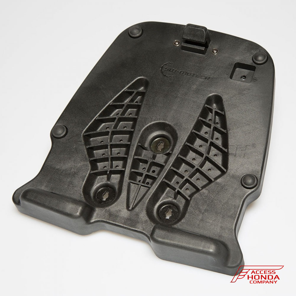 Пластина-адаптер SW-Motech для крепления кофров T-RaY Basic/S/M Пластина-адаптер SW-Motech для крепления кофров T-RaY Basic/S/M