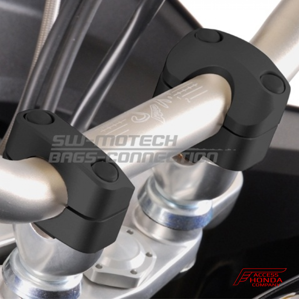 Проставки-переходники руля с ∅ 22 мм на ∅ 28 мм SW-Motech для мотоцикла Honda (высота 22 мм, чёрные) Проставки-переходники руля с ∅ 22 мм на ∅ 28 мм SW-Motech для мотоцикла Honda (высота 22 мм, чёрные)