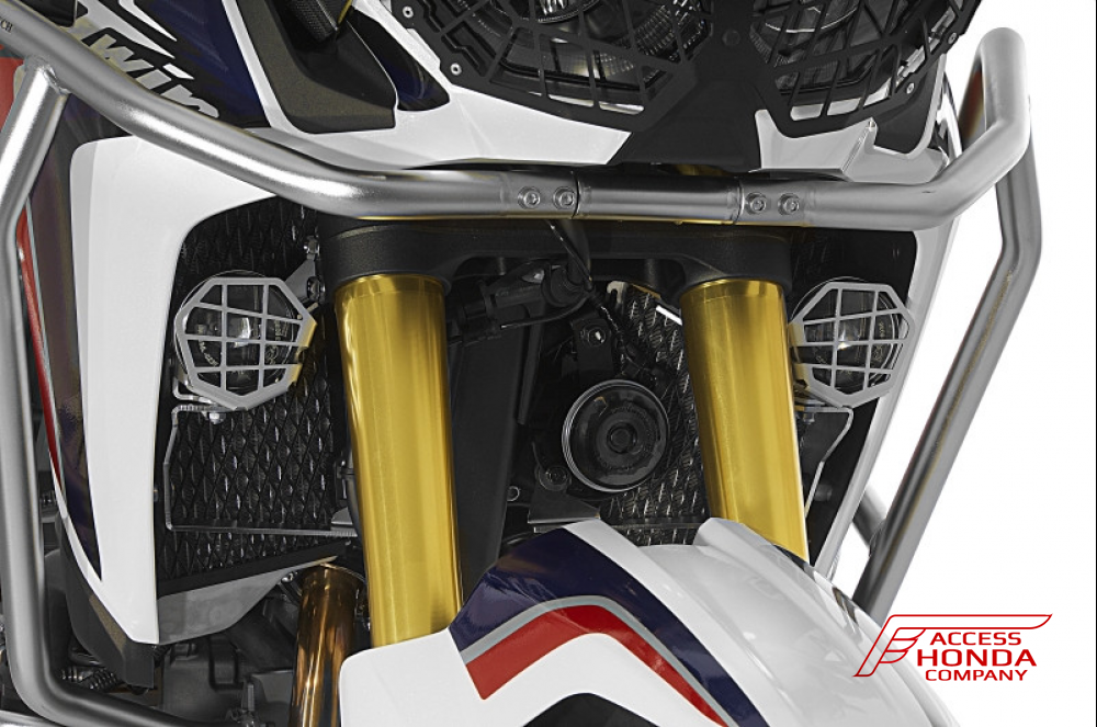 Светодиодные фары Touratech (правая: противотуманная, левая: ближний свет) для мотоцикла Honda CRF1000L Africa Twin Светодиодные фары Touratech (правая: противотуманная, левая: ближний свет) для мотоцикла Honda CRF1000L Africa Twin