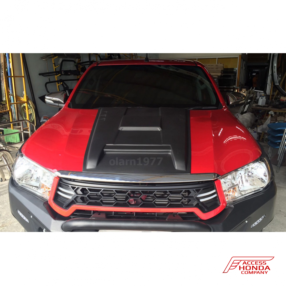 Накладка на капот Toyota Hilux 2015-2016 Накладка на капот Toyota Hilux 2015-2016