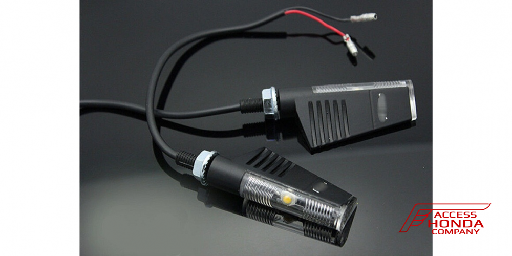 Универсальные светодиодные поворотники для мотоцикла Honda (2 шт.) Универсальные светодиодные поворотники для мотоцикла Honda (2 шт.)