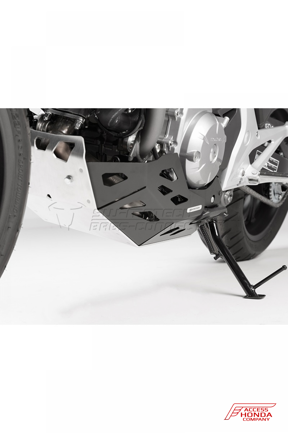 Защита картера SW-Motech для мотоцикла Honda NC700SD/XD / NC750SD/XD (с автоматической коробкой передач DCT) Защита картера SW-Motech для мотоцикла Honda NC700SD/XD / NC750SD/XD (с автоматической коробкой передач DCT)